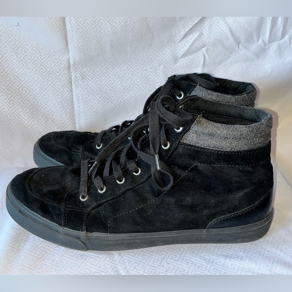 Men’s Old Navy New Alpine Blackjack High Top Sneakers Size 11